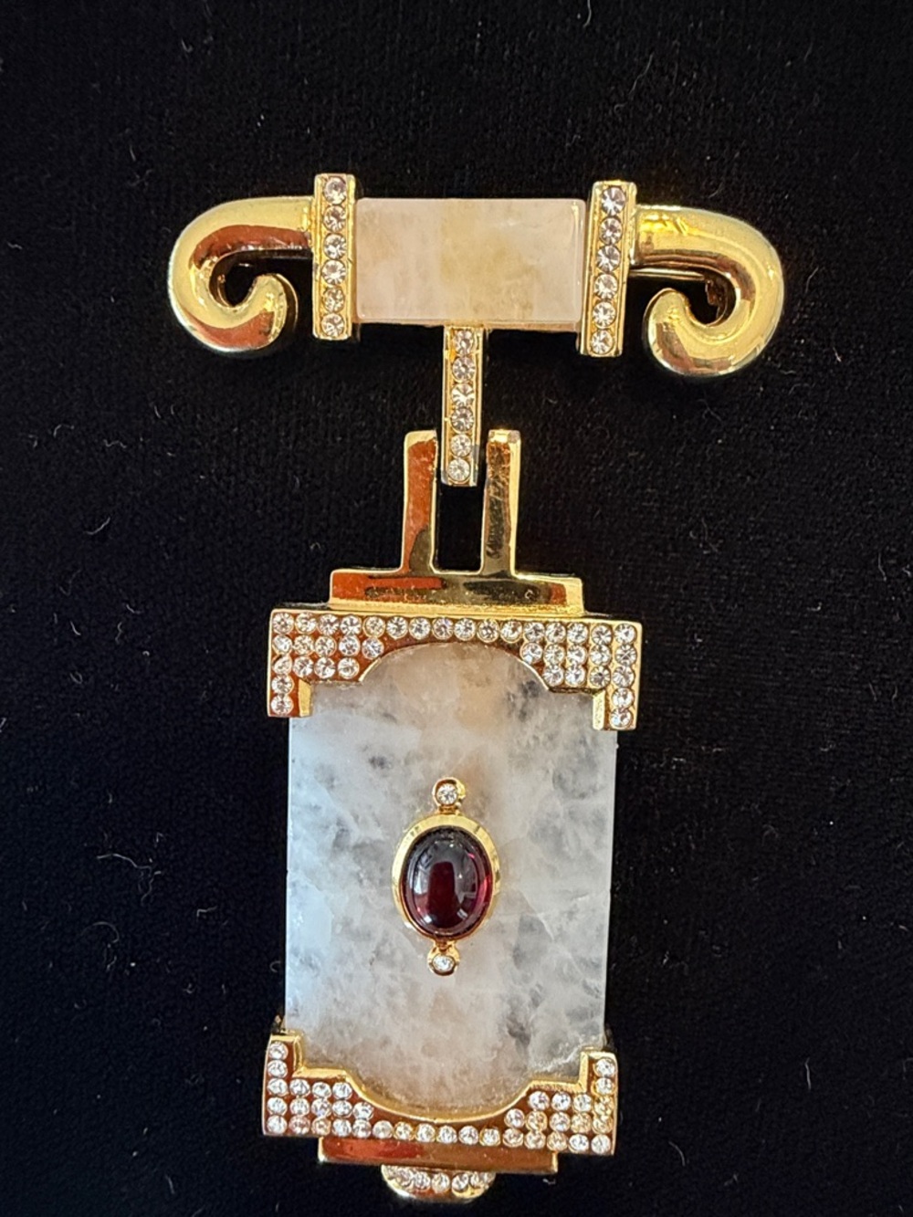 Gold-Tone Art Deco style White quartz brooch with Garnet Accent. - Women Jewelry